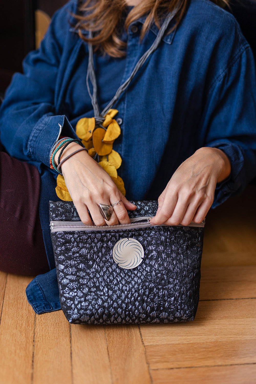 ALEXA Pouch | Grey Metal Croc Sphere