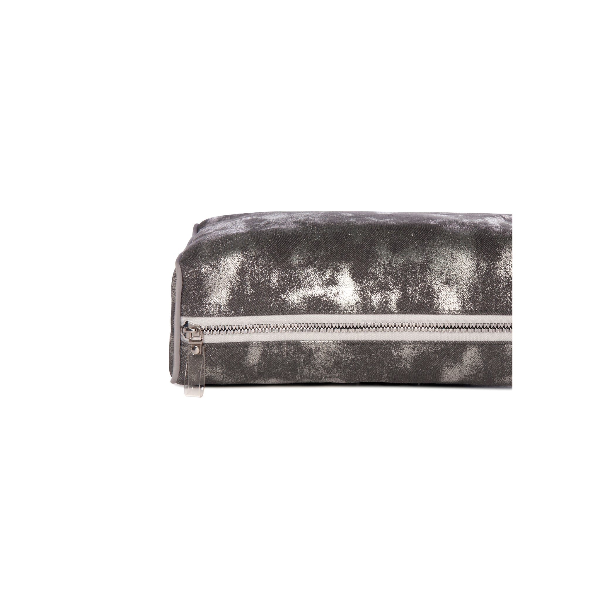 BLAZE Pouch | Silver Shinny Canvas Leaf
