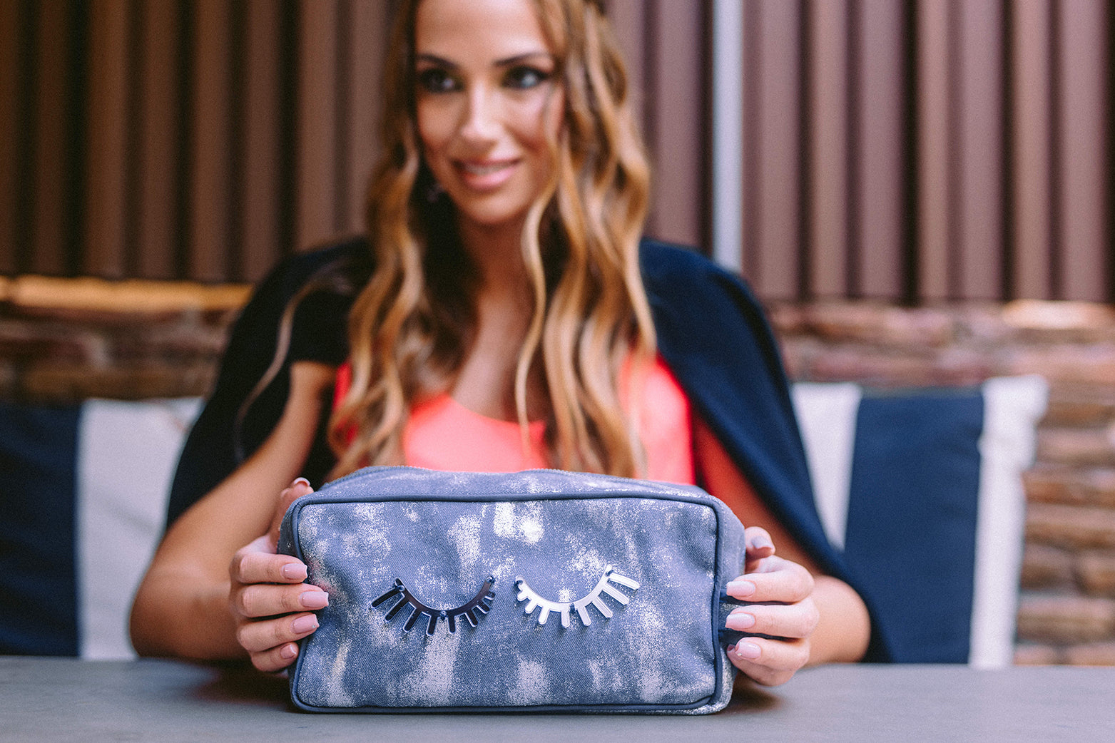 BOO Toiletry bag | Grey Shiny Canvas Lashes