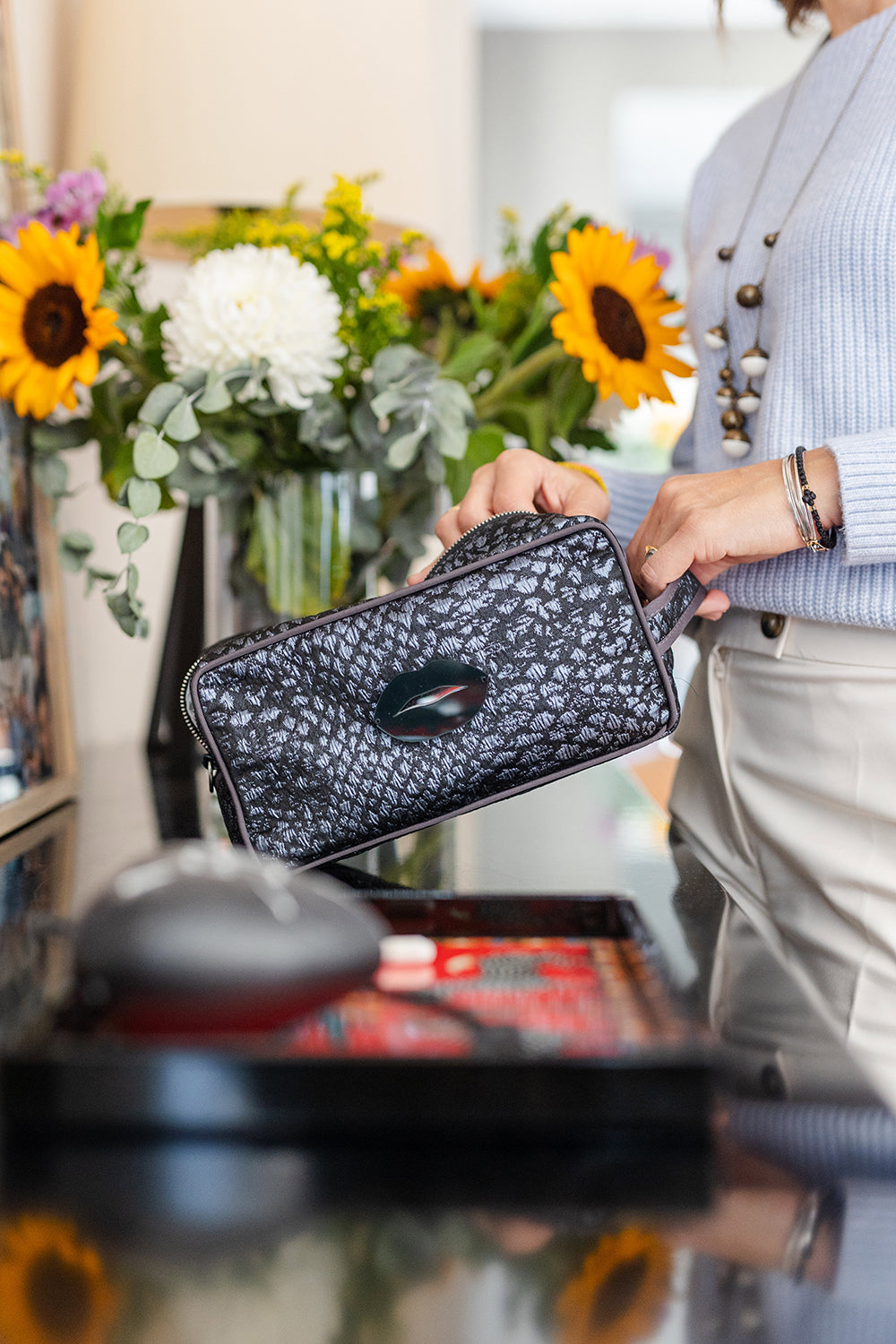 BOO Pouch | Grey Metal Croc Lips