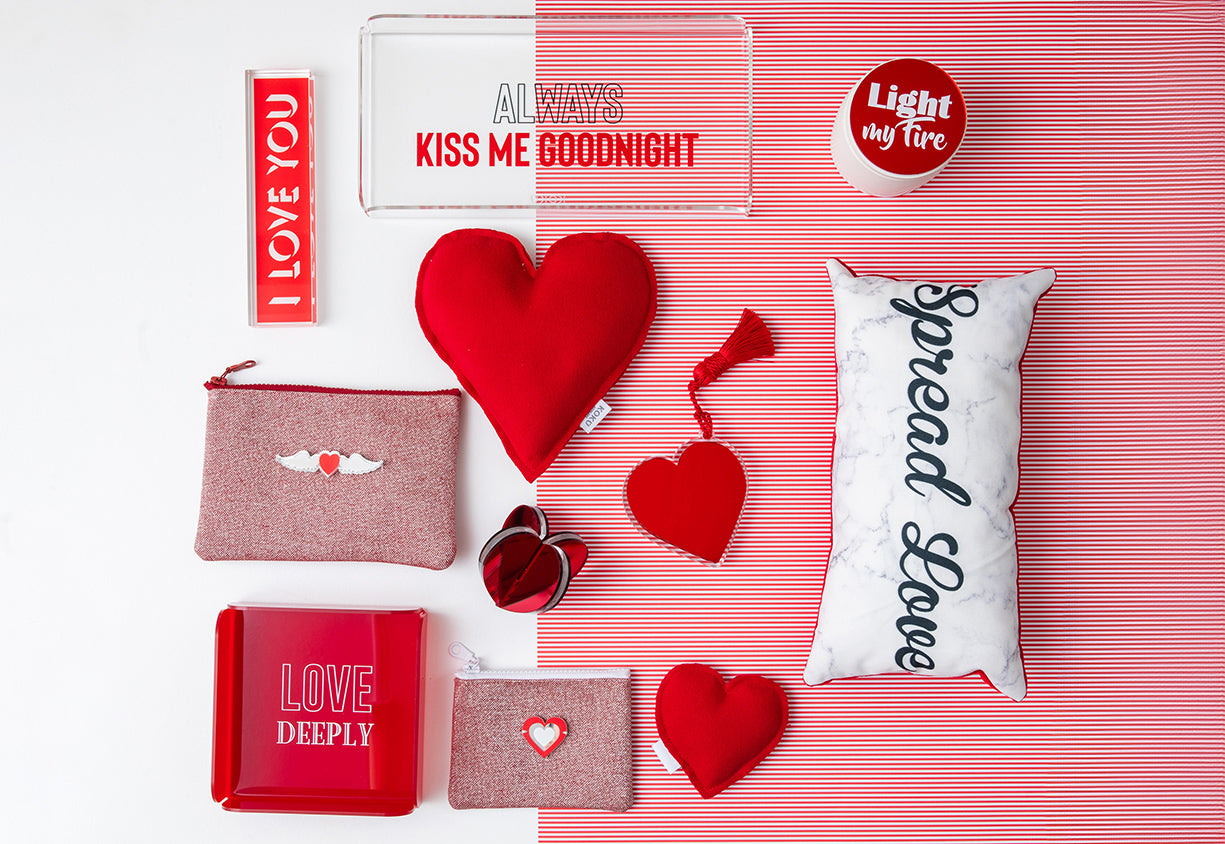 ZOOM Tray | Always Kiss Me Goodnight Red