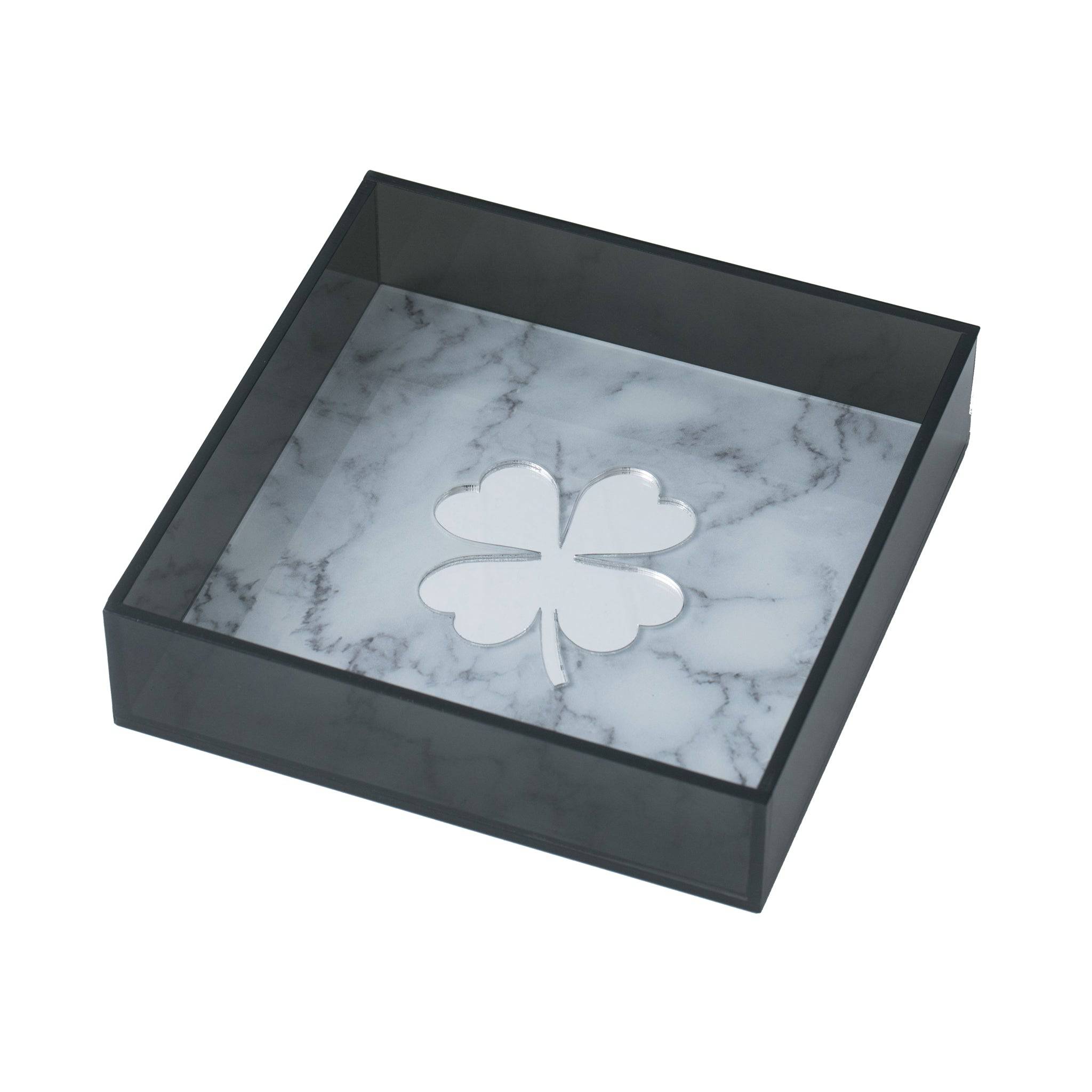 DORETE Tray | White Marble Silver Clover