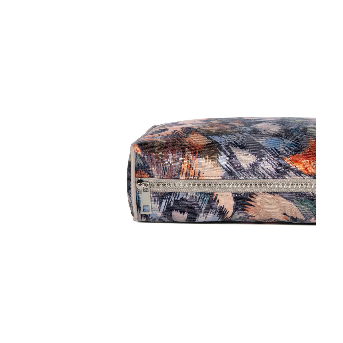 BLAZE Pouch | Feathers Lips