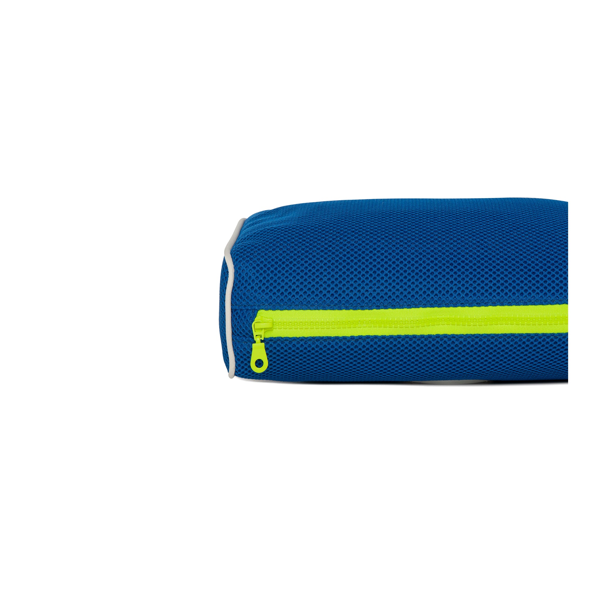 OLIVIA Pouch | Blue Bubbles Football